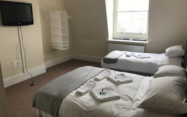 The New Alexandra Hotel