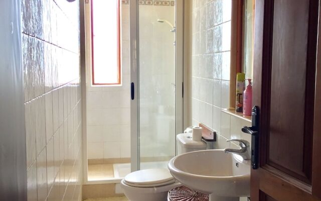 Qronfla Farmhouse B&B