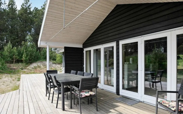 10 Person Holiday Home in Albaek-by Traum