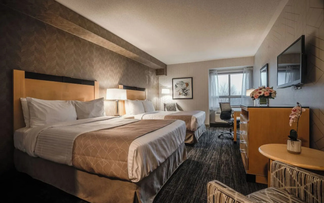 Monte Carlo Inn Barrie Suites