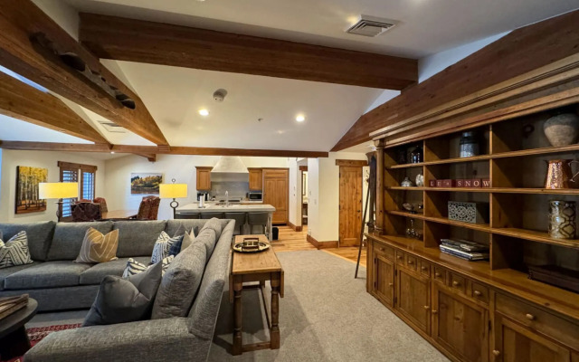 The Chateaux Deer Valley