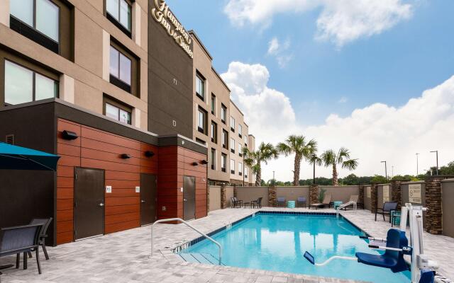 Hampton Inn & Suites Alachua I-75