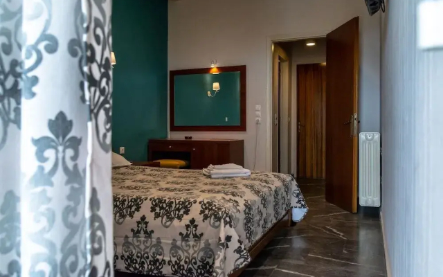Hotel Telis