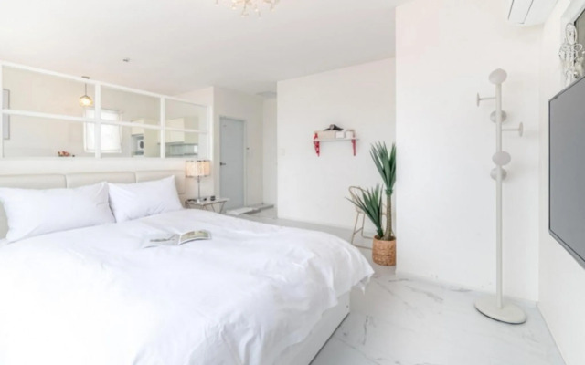 Goseong Nerja Sol Pension