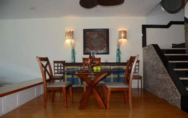 Caprice 14 Cable Beach Luxury Villa