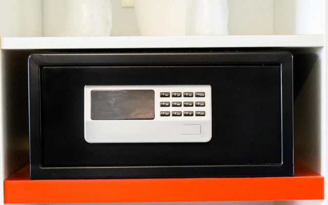 Hotel Room Near Disney 4 People