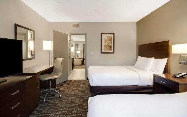 Embassy Suites by Hilton Jacksonville Baymeadows
