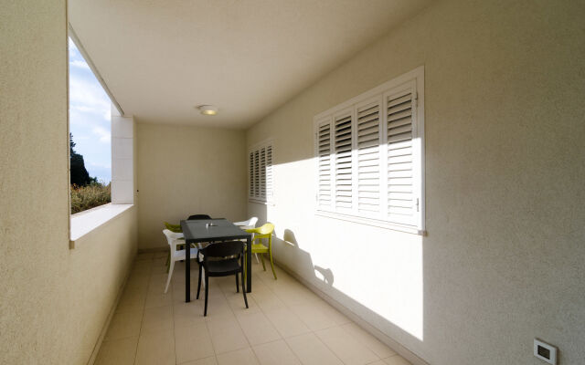 Antonio Luxury Beach Suites