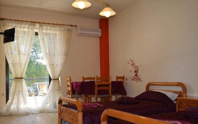 Apartments Zoumperi