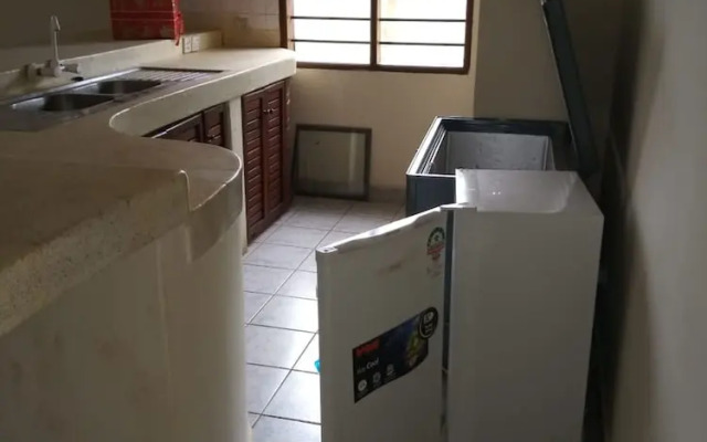 Apple Mango Apartments