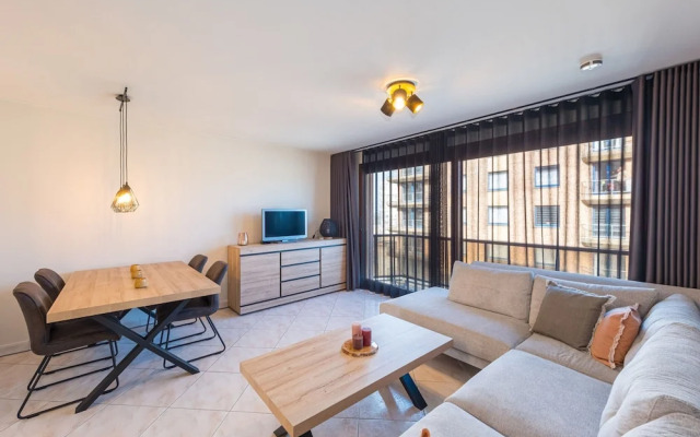 Apartment on 5th Floor With Terrace