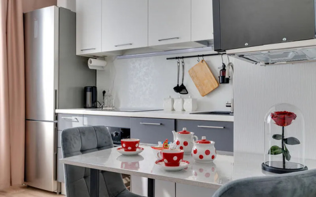 Хэппи Пипл на ул. Героя России Филиппова, д. 10