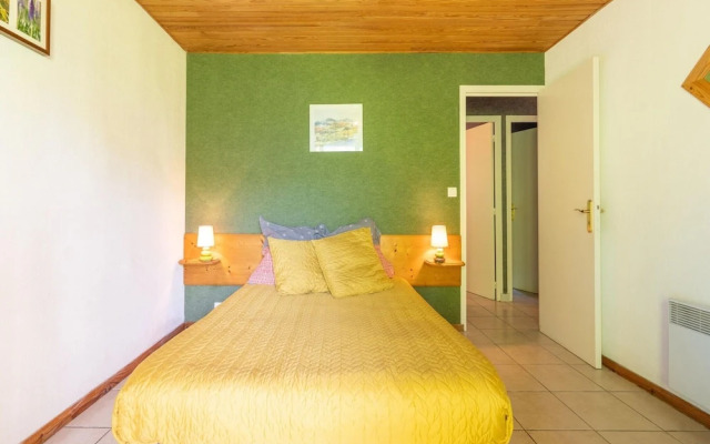 Tranquil Villa in Les Salelles