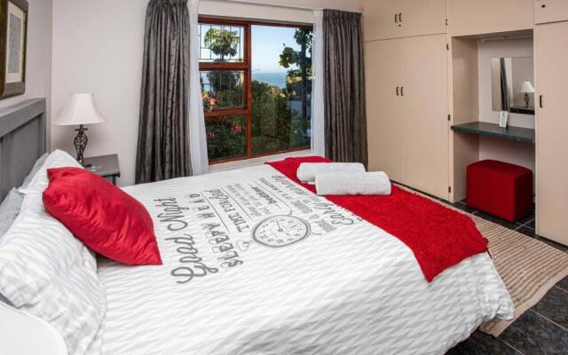 2 Bedroom Holiday Flat in Dana Bay