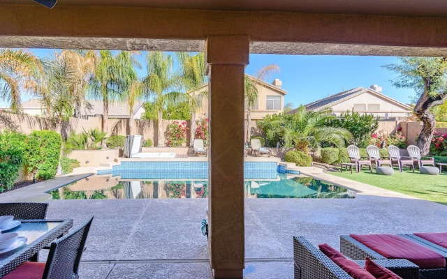 Casa Solara 4 Bedroom Home by RedAwning