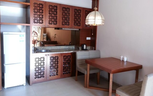 Lingshui Sea View Vacation Apartment