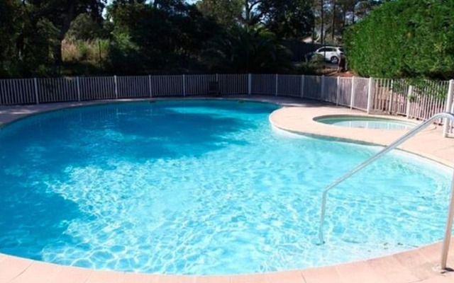 Mesmerising Holiday Home in Gassin With Swimming Pool