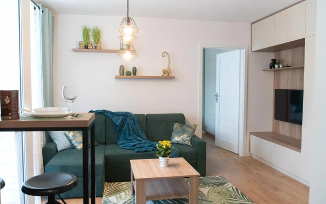 Apartament Zielony - Okrzei (Garaż, Targi)