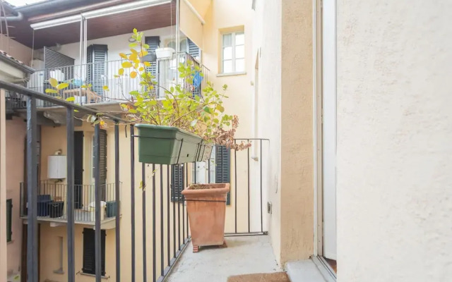 Viav by Rent All Como