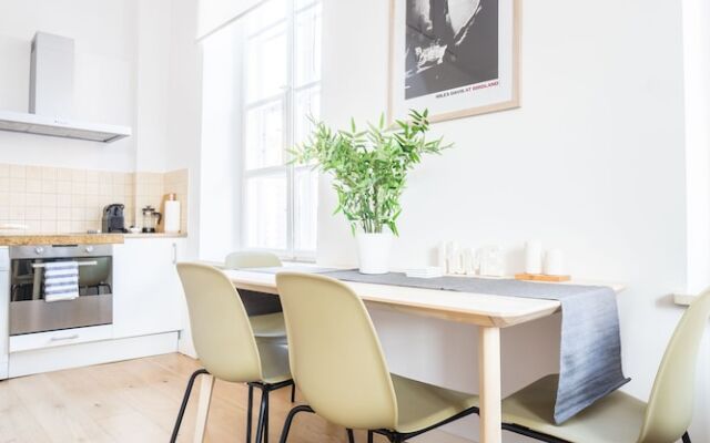 Old Town Heart VII - TheBarbican