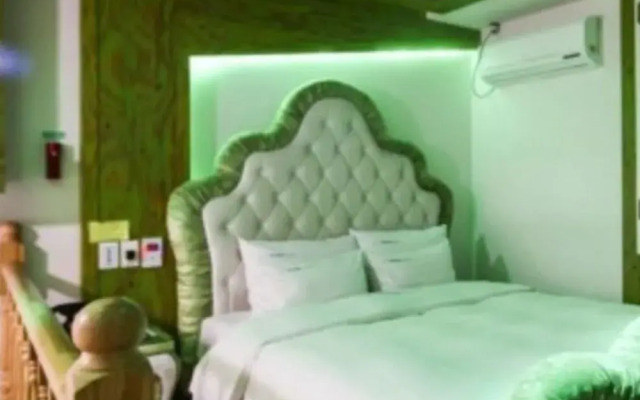 Icarus Unmanned Motel