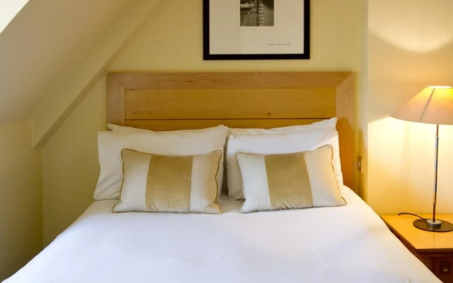 De Vere Devonport House