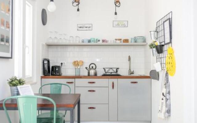 Apartment On the Sunny Side