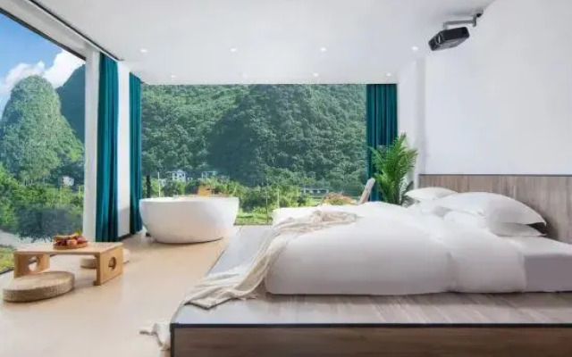 Ala Homestay (Yulonghe Branch)