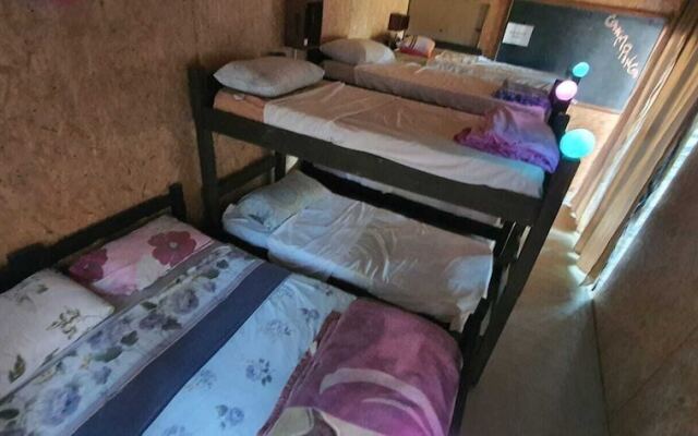 Candy House - Hostel