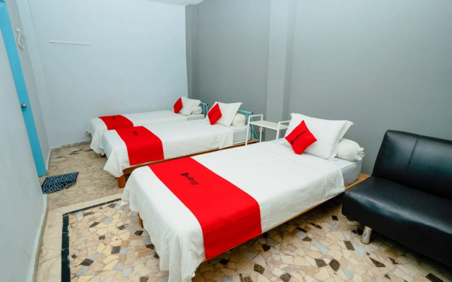 RedDoorz near RSUD Kota Mataram