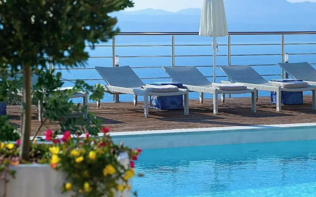 Adeste Villas