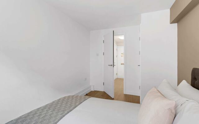 Belgravia Apartment 8