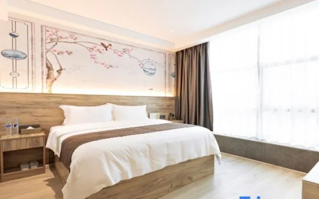Shanjiang Holiday Hotel (Mianyang Shengshui Temple)