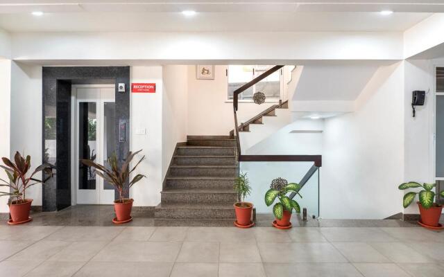 Palm Stay - Studios & Rooms