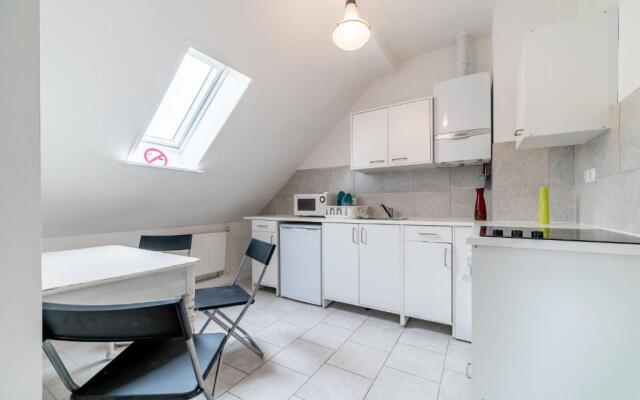 Id 6894 - Private Apartment