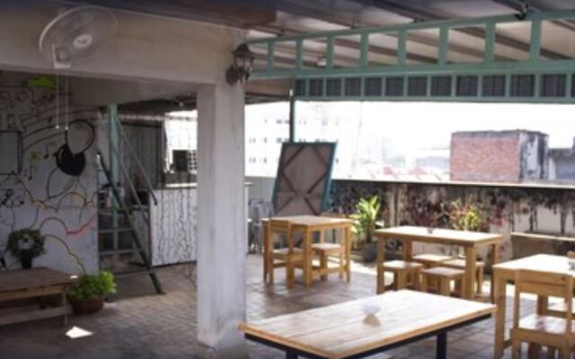 Abby Hotel By The River Town