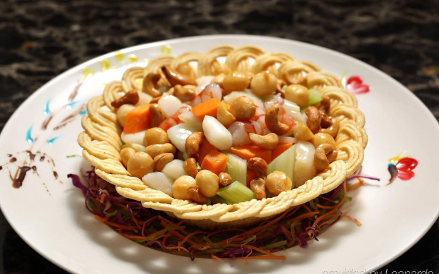 HUALUXE Hotels & Resorts Yangjiang City Center by IHG