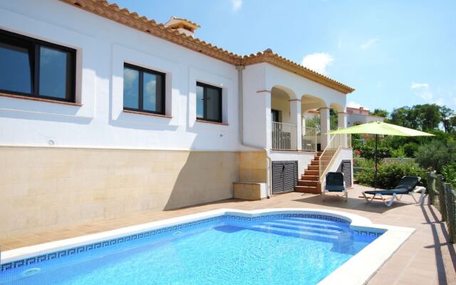 Luxurious Villa with Private Pool in Calonge Spain