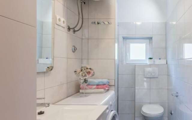 Mirica - Close to the Beach - A1