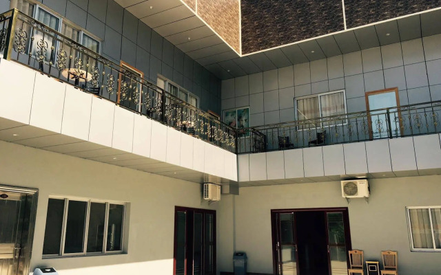 Meida Hotel & Restaurant