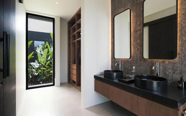 Five Palms Villas 4 by Villa Finder