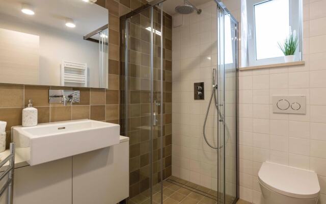 Beautiful Home in Plomin With Jacuzzi, Wifi and 1 Bedrooms