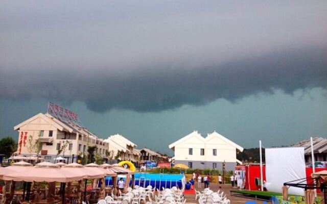 Yujiashu Holiday Hotel