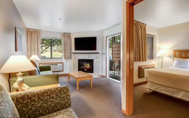 Timber Ridge Lodge and Waterpark