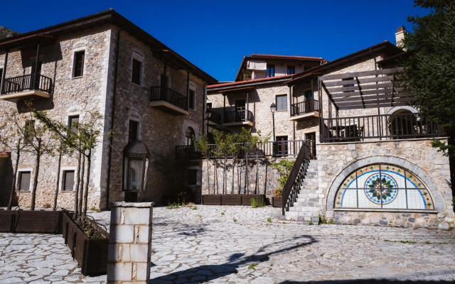 Trikolonion Country Hotel