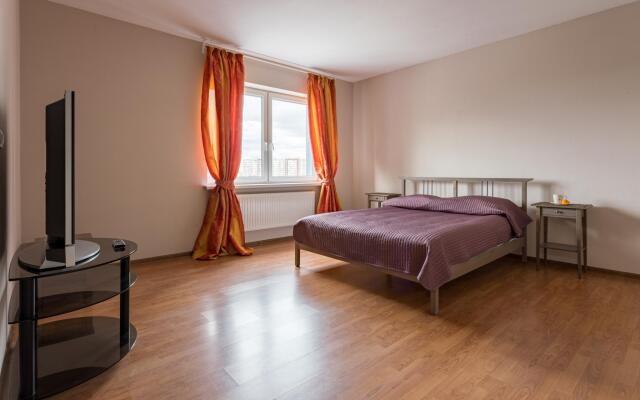 3 bedroom apartment on 17/6 Nauki Avenue
