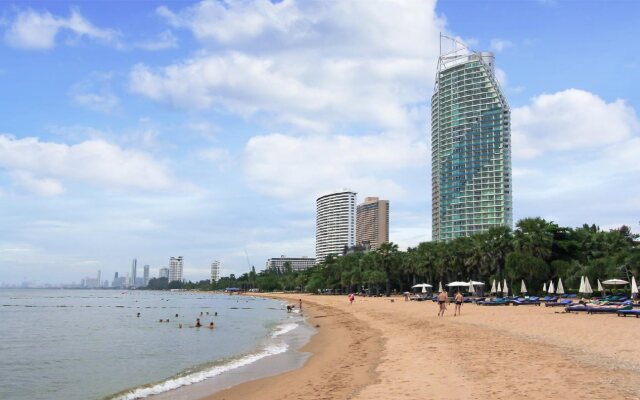 White Sand Beach Residences Pattaya