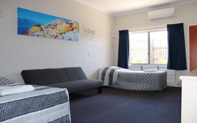 YAL Cairns - A Motel that makes a difference – Guest Rooms – Manunda