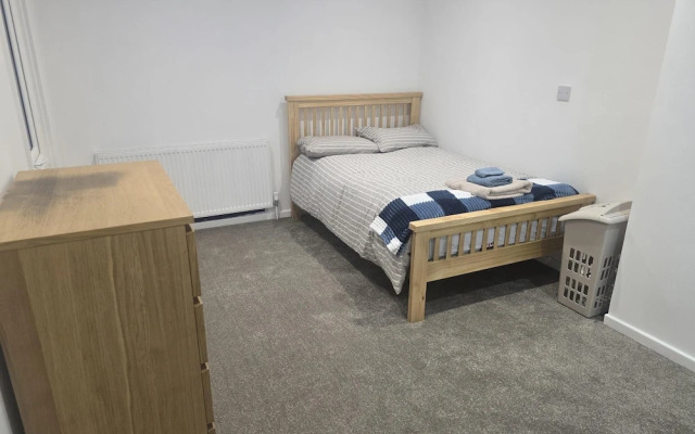 Friendly Retreat at Windermere Way Upto 6 Guests