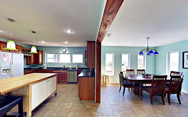 121 12Th Street - Three Bedroom Home